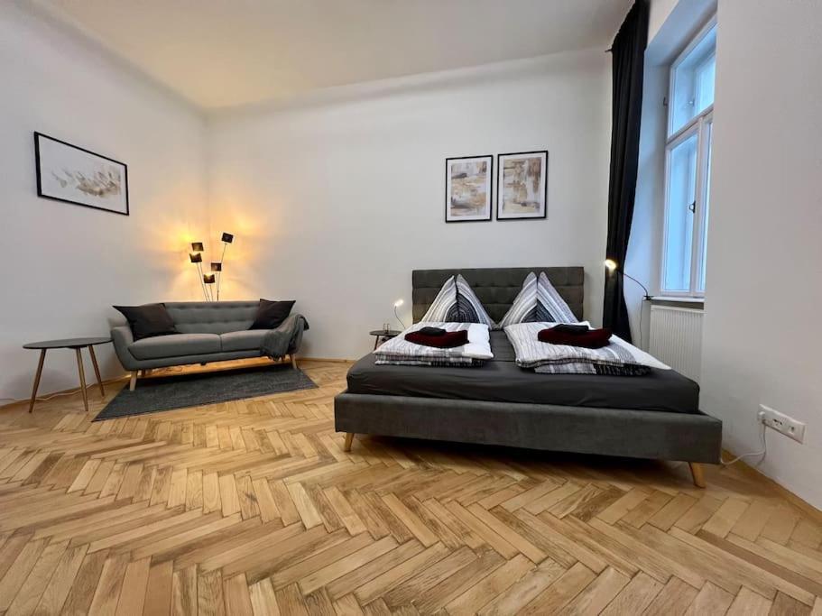 Little Cozy - Enjoy Viennas Spring Season Apartment